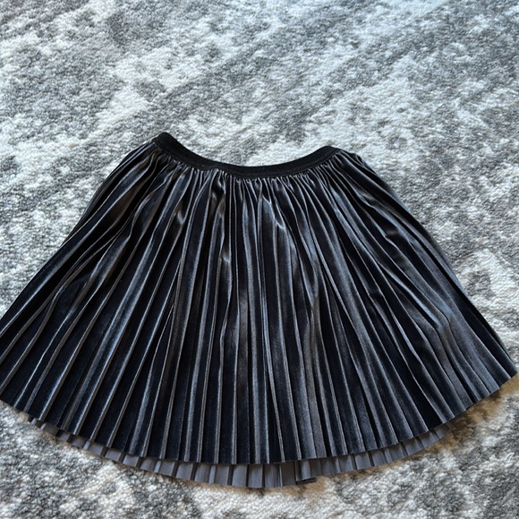 Like New Zara Kids navy blue velvet velour pleated skirt elastic waist  7 122 cm - Picture 3 of 5